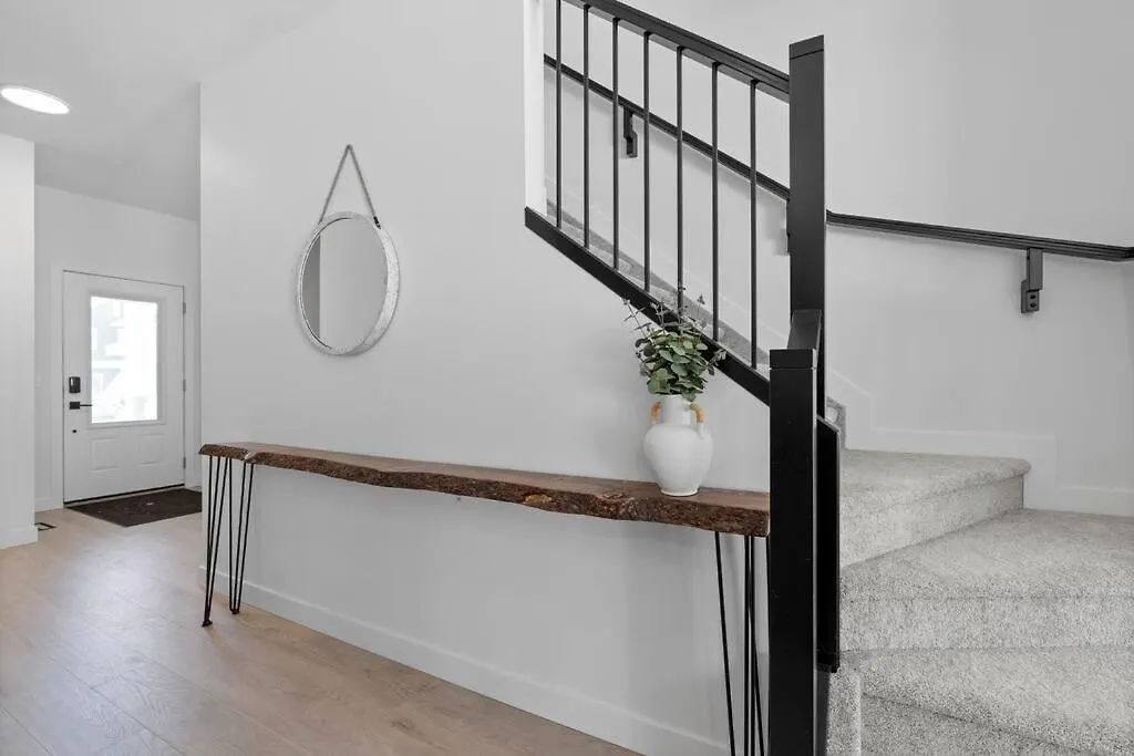 Family Home Retreat - 9 Mins To Wem - Vintage Arcade-Ping Pong -Air Conditioning Edmonton Kanada