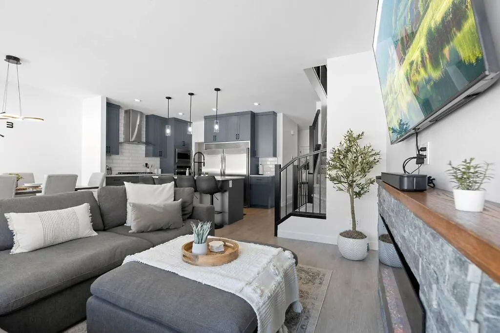 Ferienhaus Family Home Retreat - 9 Mins To Wem - Vintage Arcade-Ping Pong -Air Conditioning Edmonton