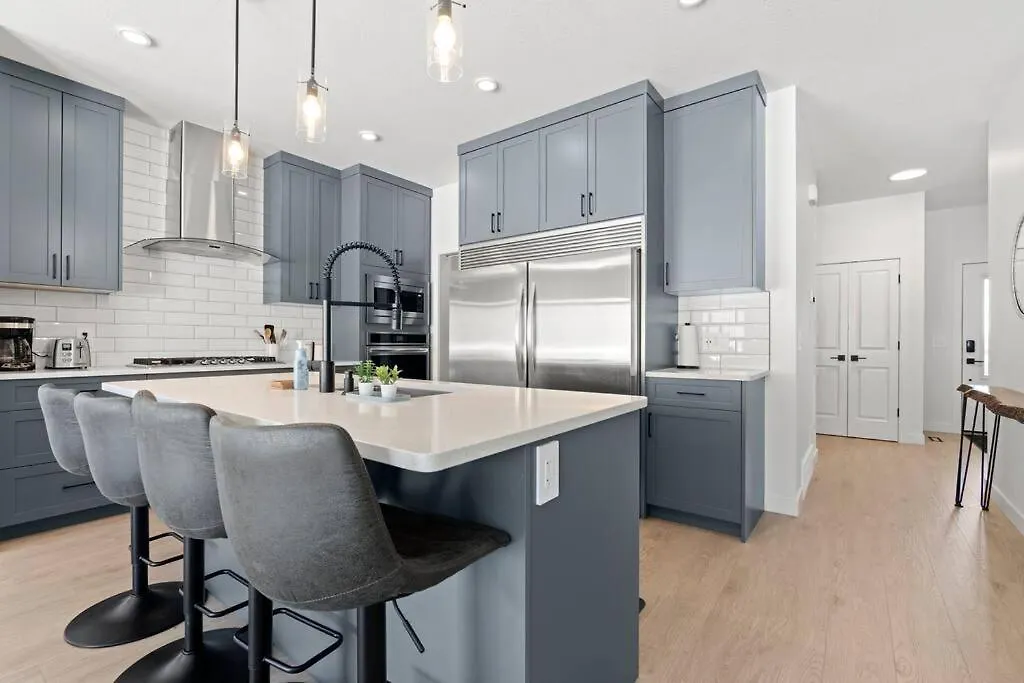 Family Home Retreat - 9 Mins To Wem - Vintage Arcade-Ping Pong -Air Conditioning Edmonton 0*,  Canada